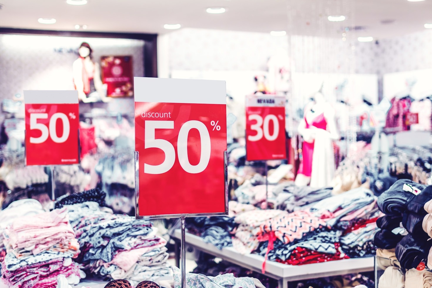 How Arab Deals Hub Simplifies Shopping Decisions